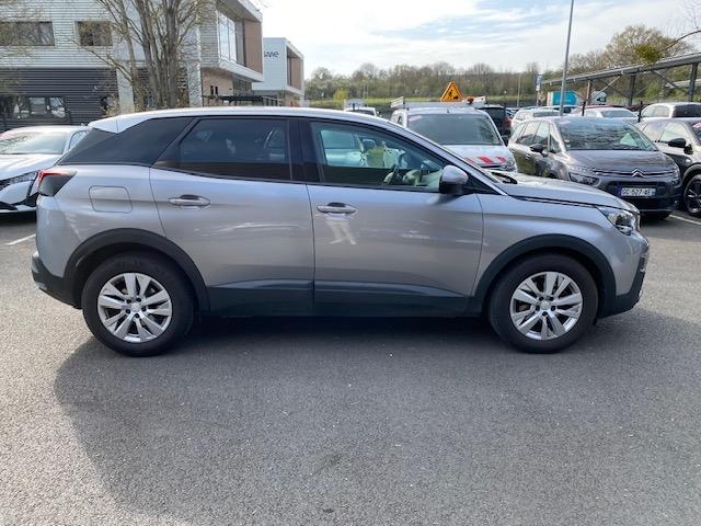 Peugeot 3008 image 2