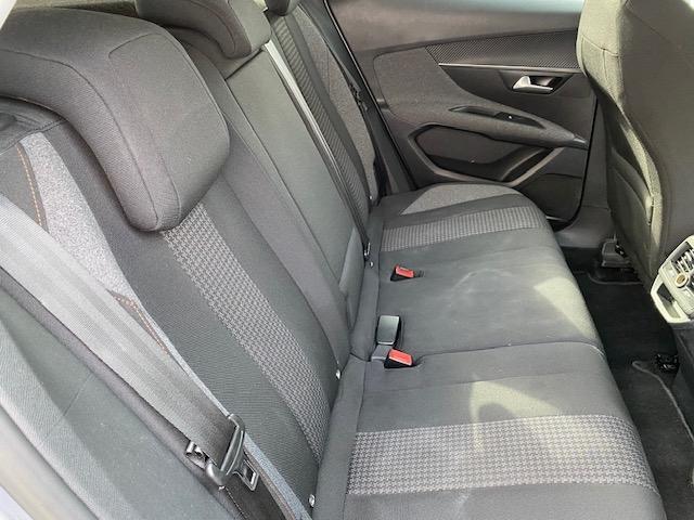 Peugeot 3008 image 9
