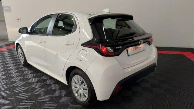 Toyota Yaris image 2