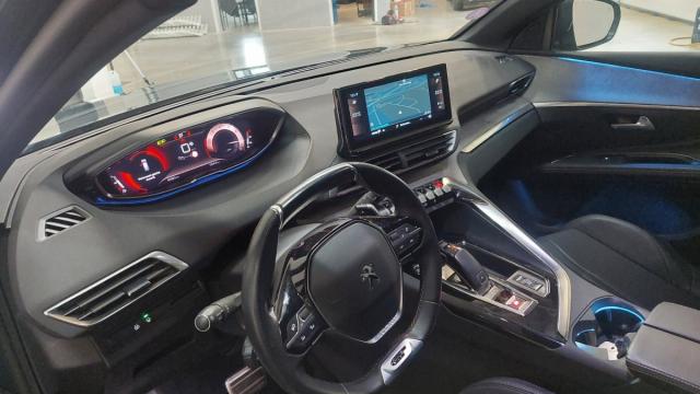 Peugeot 5008 image 3