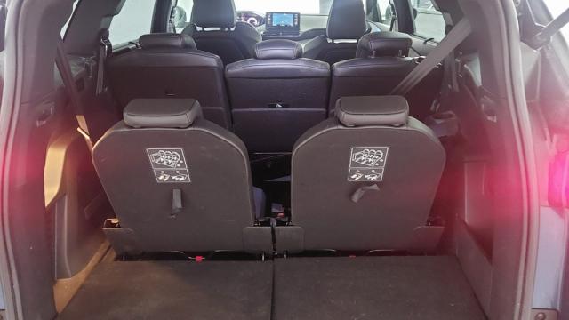 Peugeot 5008 image 4