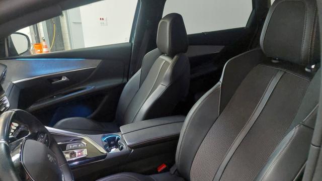 Peugeot 5008 image 9