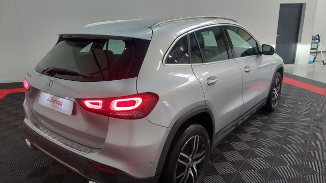 Mercedes Benz Gla image 6