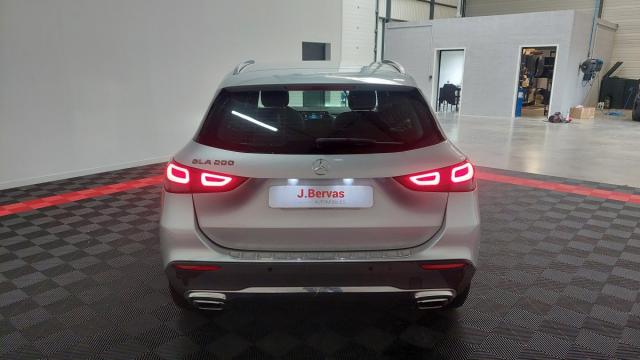 Mercedes Benz Gla image 2