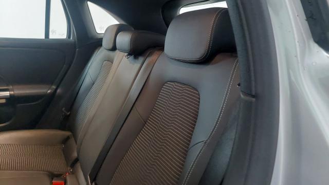 Mercedes Benz Gla image 1