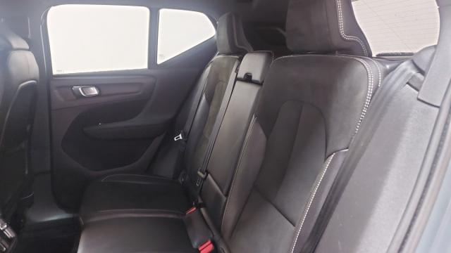 Volvo Xc40 image 3