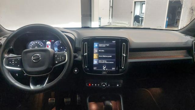 Volvo Xc40 image 1