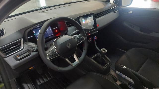 Renault Clio image 9