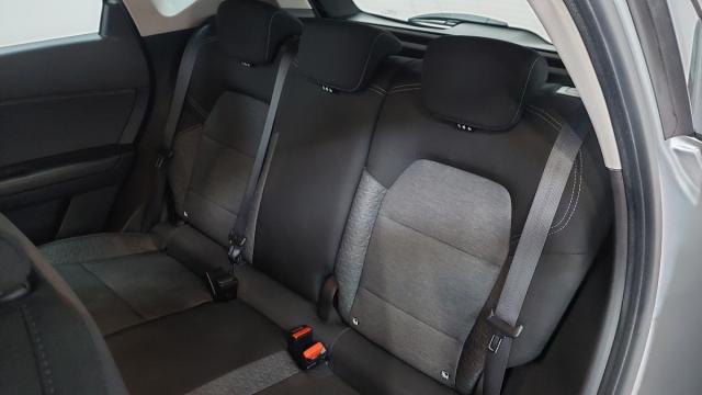 Renault Captur image 8