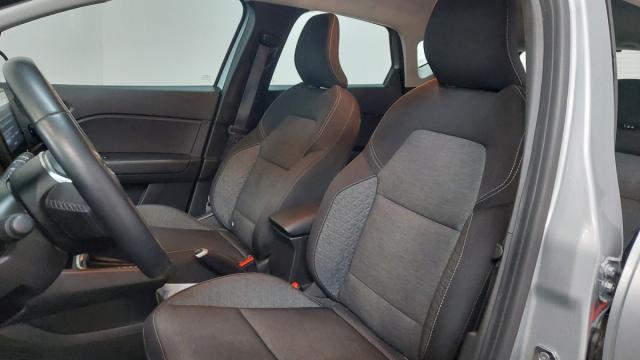 Renault Captur image 3