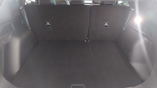 Ford Kuga image 8