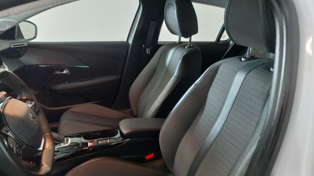Peugeot 208 image 1