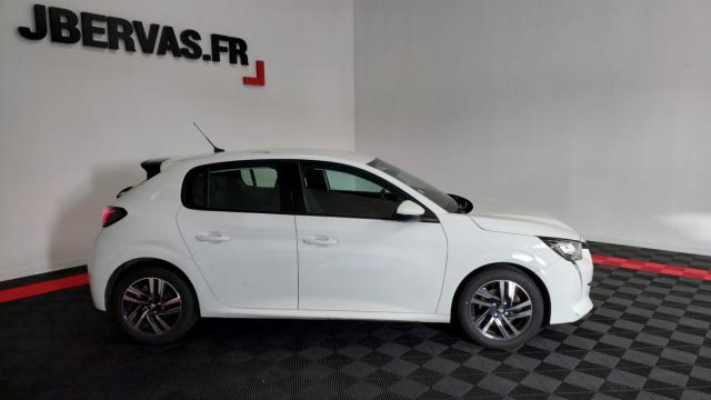 Peugeot 208 image 9