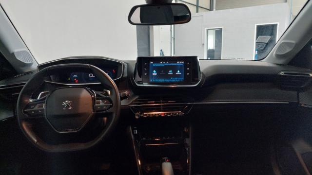 Peugeot 208 image 8