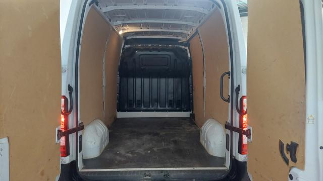 Renault Master image 9