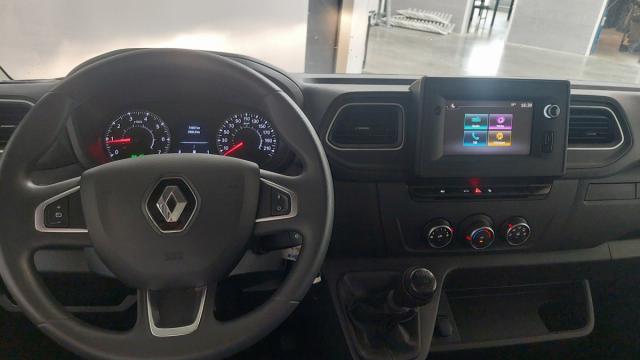 Renault Master image 4