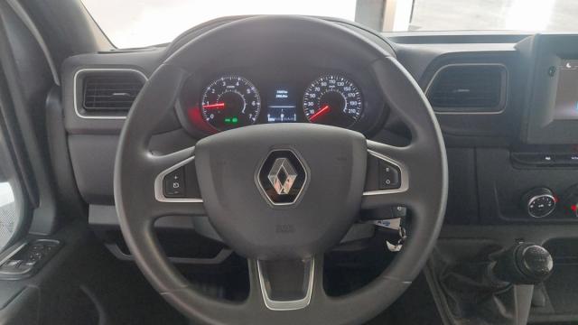 Renault Master image 7