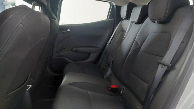 Renault Clio image 6