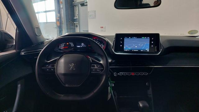 Peugeot 2008 image 9