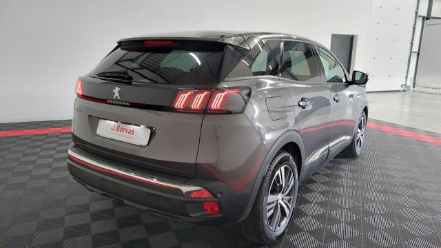 Peugeot 3008 image 2