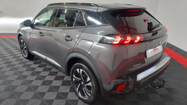 Peugeot 2008 image 1