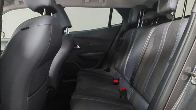 Peugeot 2008 image 6