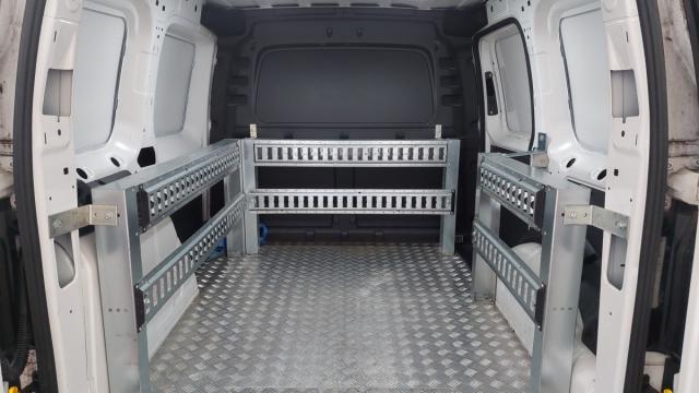 Volkswagen Caddy image 7
