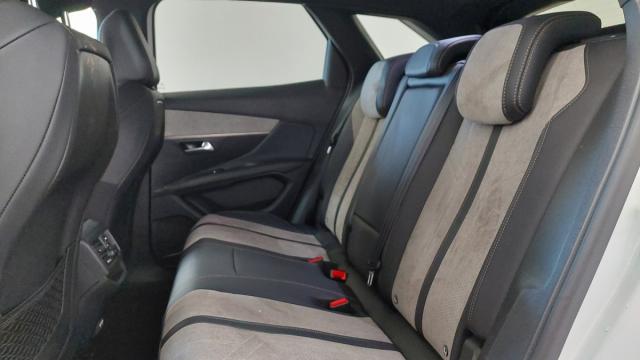 Peugeot 3008 image 2