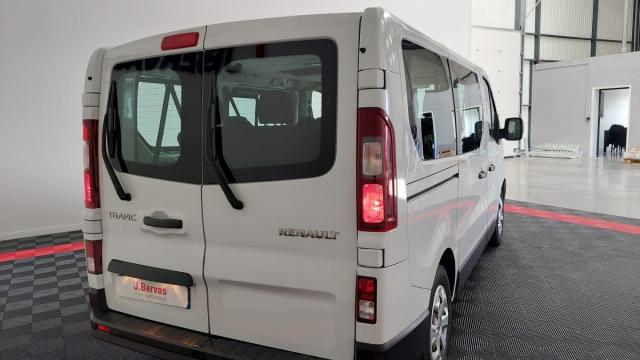 Renault Trafic image 9