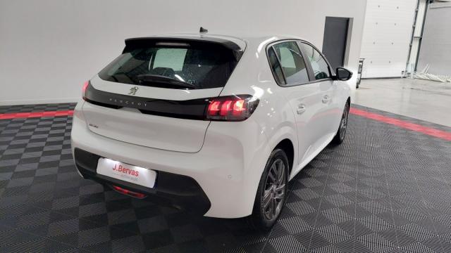 Peugeot 208 image 2
