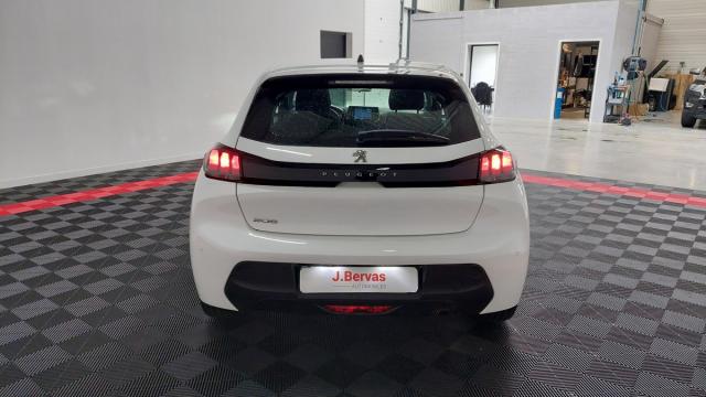 Peugeot 208 image 7