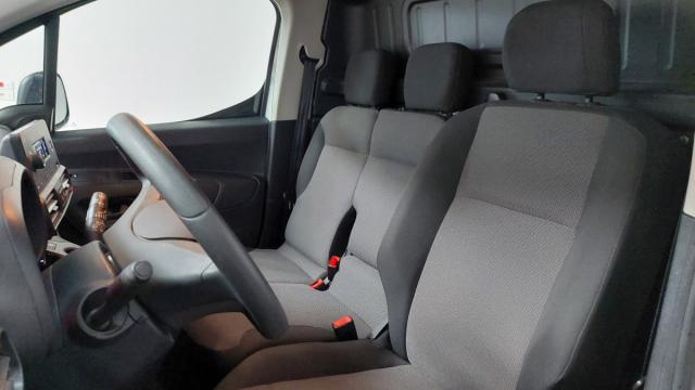 Opel Combo image 9