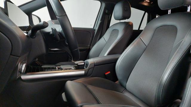 Mercedes Benz Gla image 6