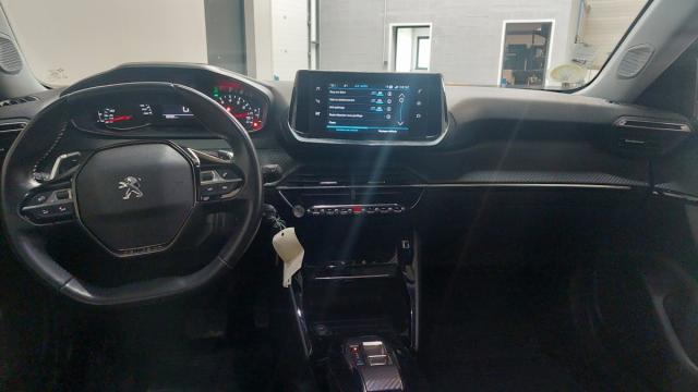 Peugeot 2008 image 9