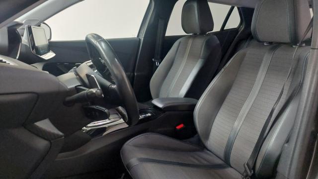 Peugeot 2008 image 6