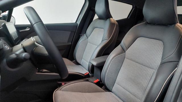 Renault Clio image 4