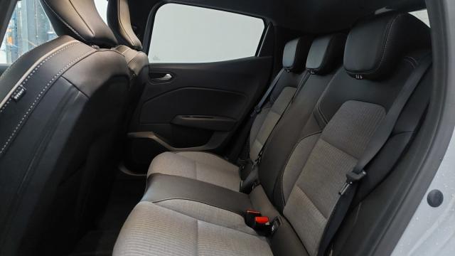 Renault Clio image 3