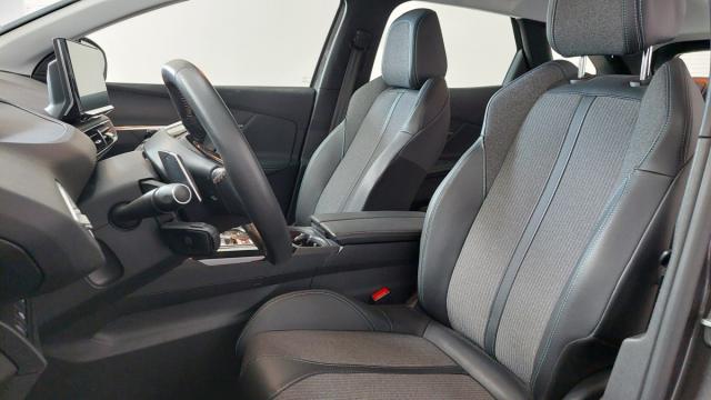 Peugeot 3008 image 8