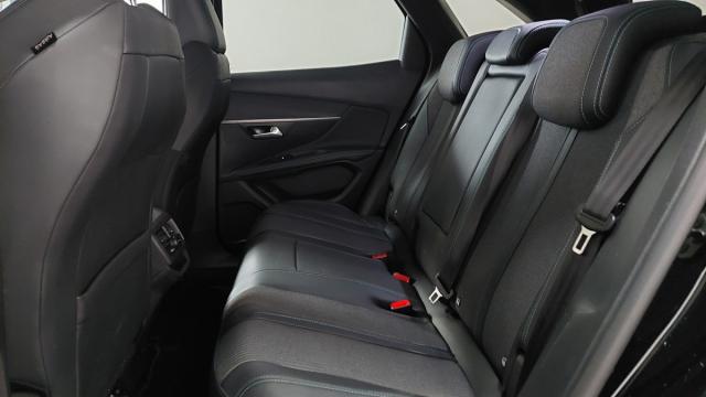 Peugeot 3008 image 1