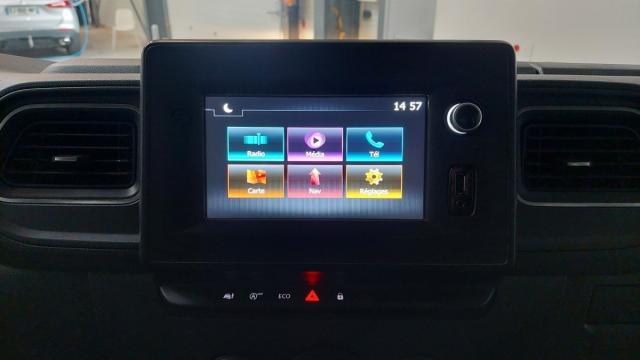 Renault Master image 1