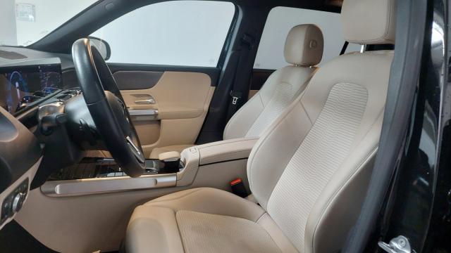 Mercedes Benz Glb image 8