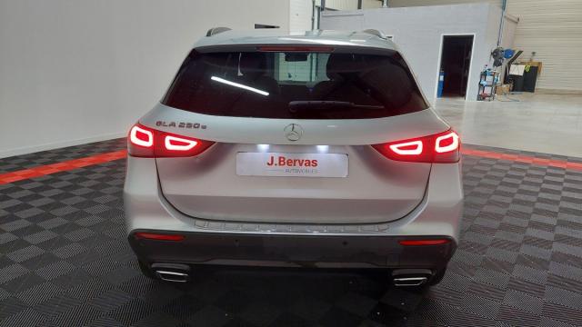 Mercedes Benz Gla image 6