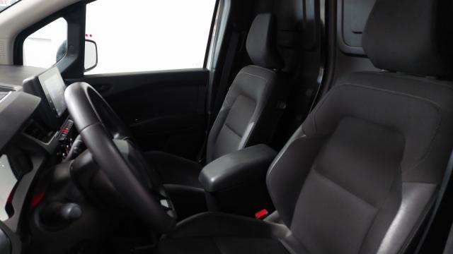 Renault Kangoo image 4