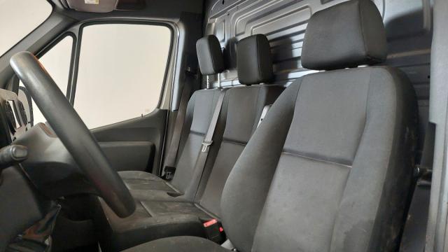 Mercedes Benz Sprinter image 6
