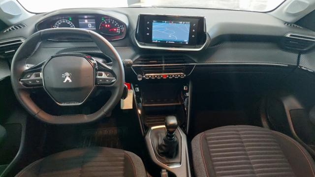 Peugeot 208 image 5