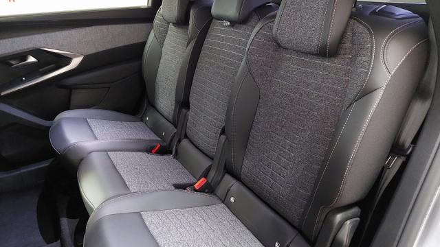 Peugeot 5008 image 9