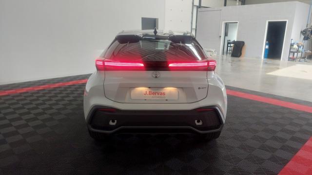 Toyota C-Hr image 5
