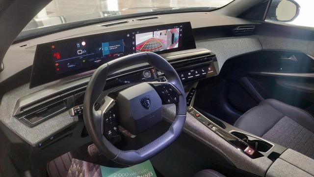Peugeot 5008 image 1