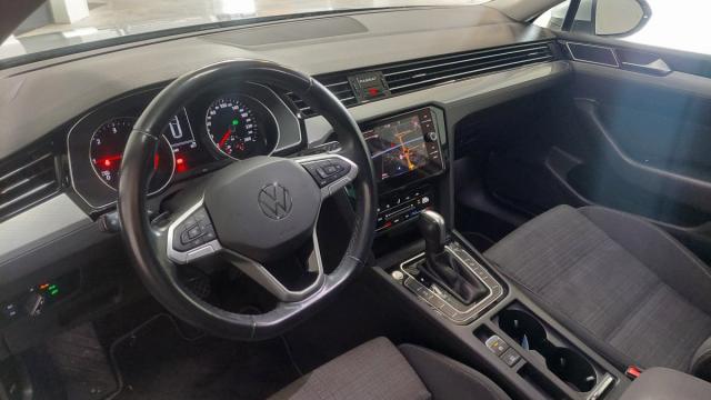 Volkswagen Passat Sw image 1