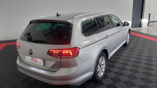Volkswagen Passat Sw image 9